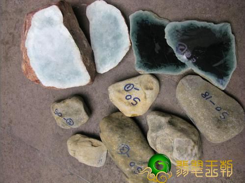 在买翡翠时你做过这5种傻事吗 了解正确的做法应该是什么   第2张