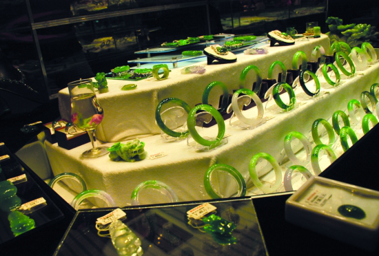 不同价格的翡翠玉手镯，差别竟然这样大！  第6张