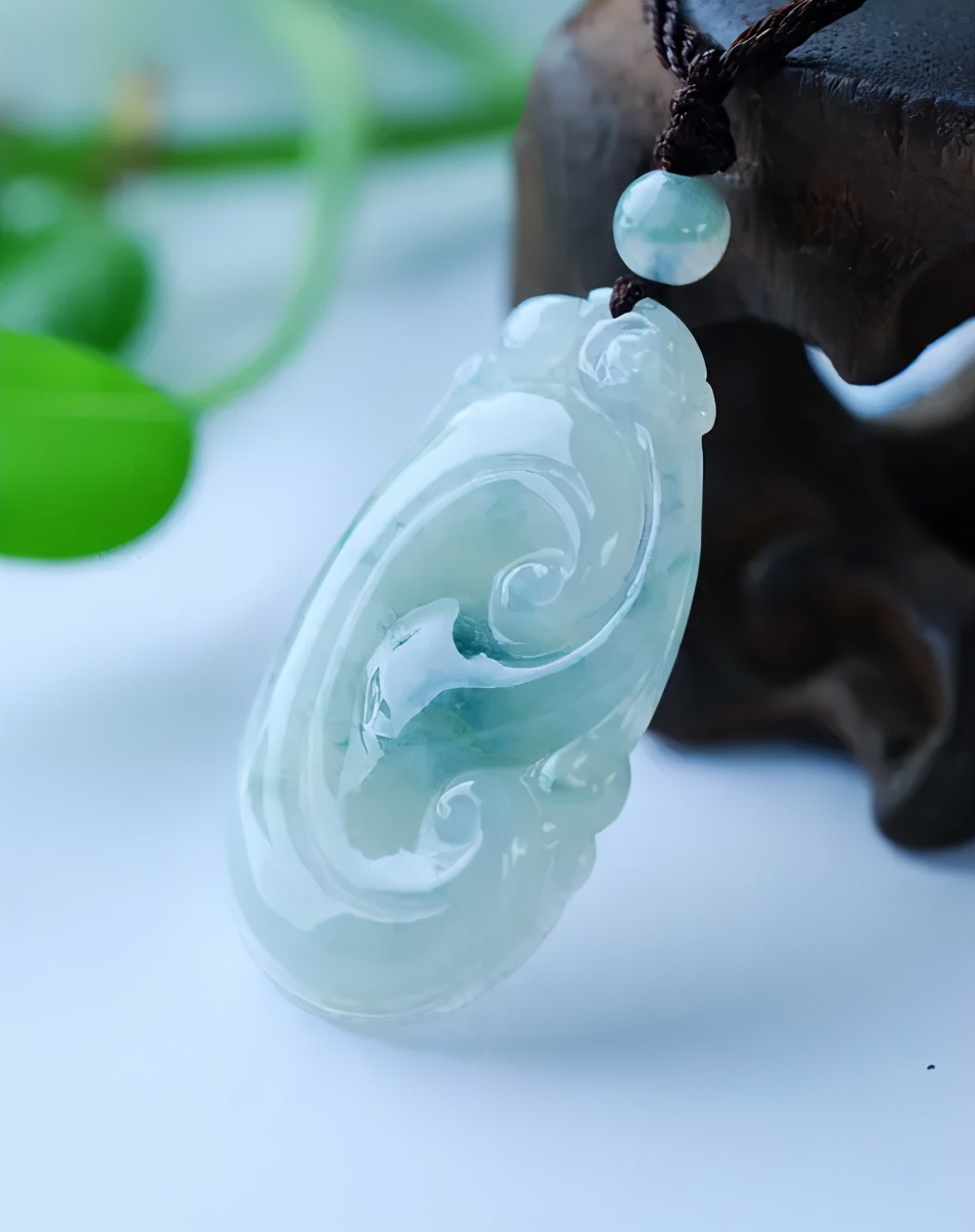 冰糯种翡翠鉴定三十而立，四十而不惑，不同年龄佩戴翡翠也有不同的寓意  第10张