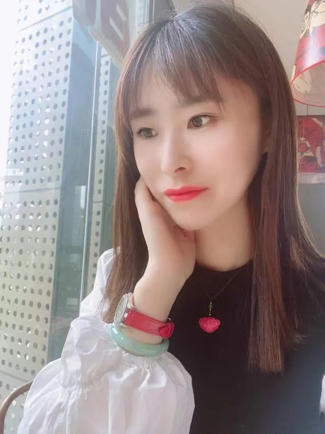 冰糯种翡翠鉴定三十而立，四十而不惑，不同年龄佩戴翡翠也有不同的寓意  第26张