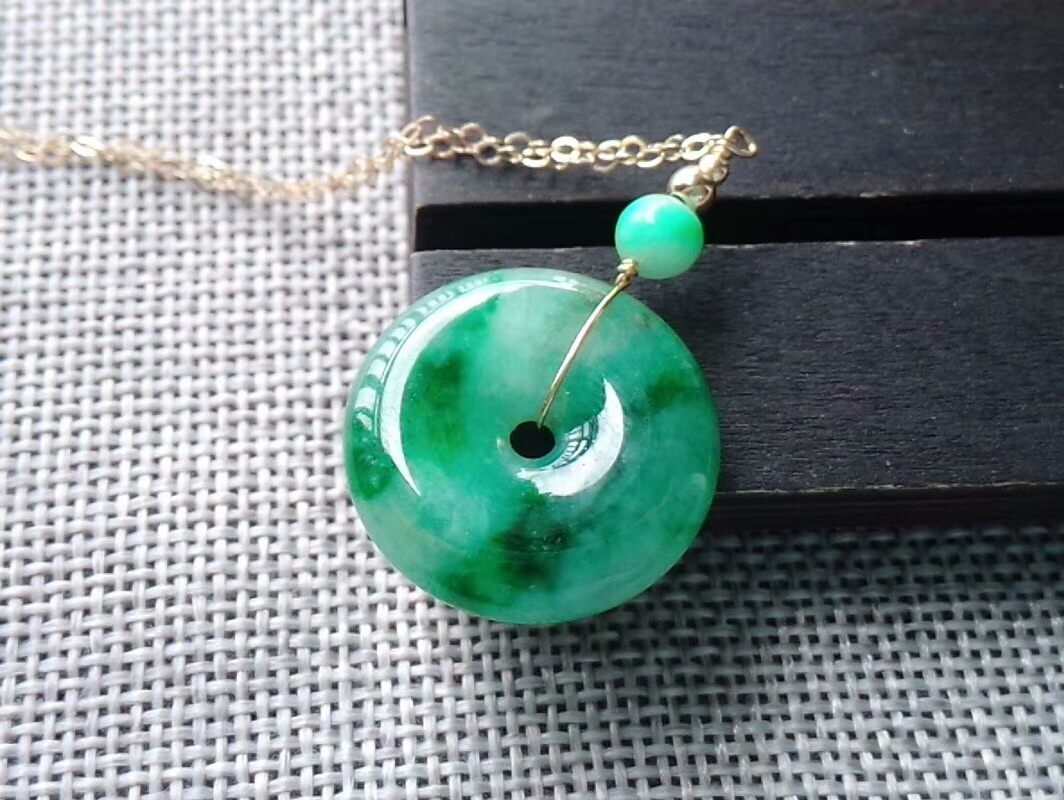 说说翡翠那些事  第9张