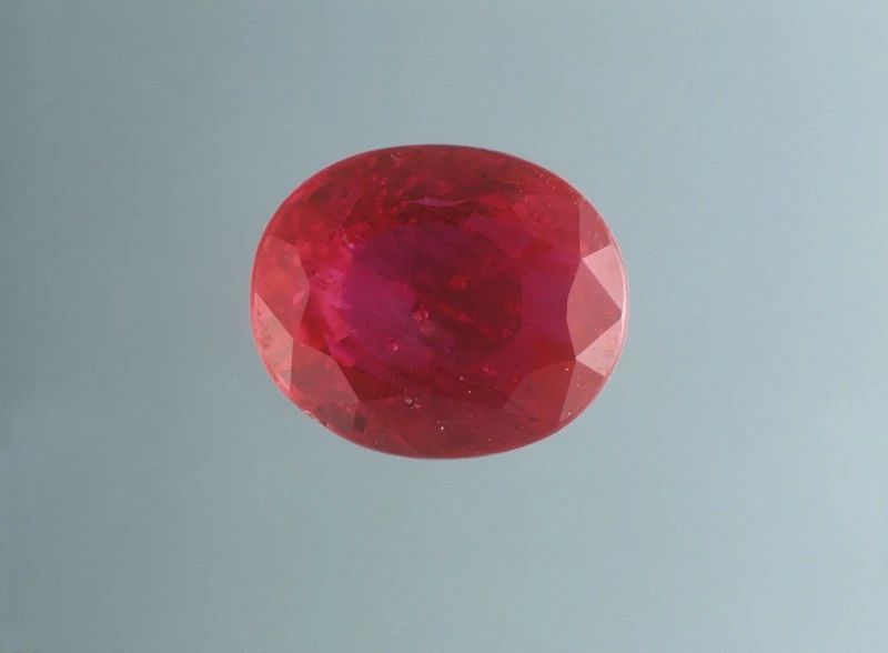 别拿老眼光看它，20+的你没理由拒绝红宝石  第12张