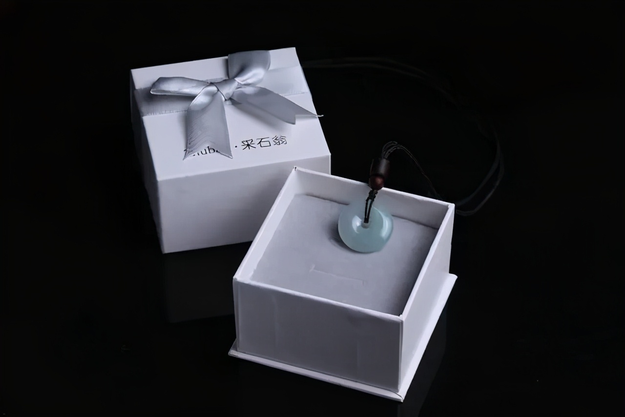 翡翠也讲“价值观”？这十大价值观，玩不玩翡翠都要知道  第17张