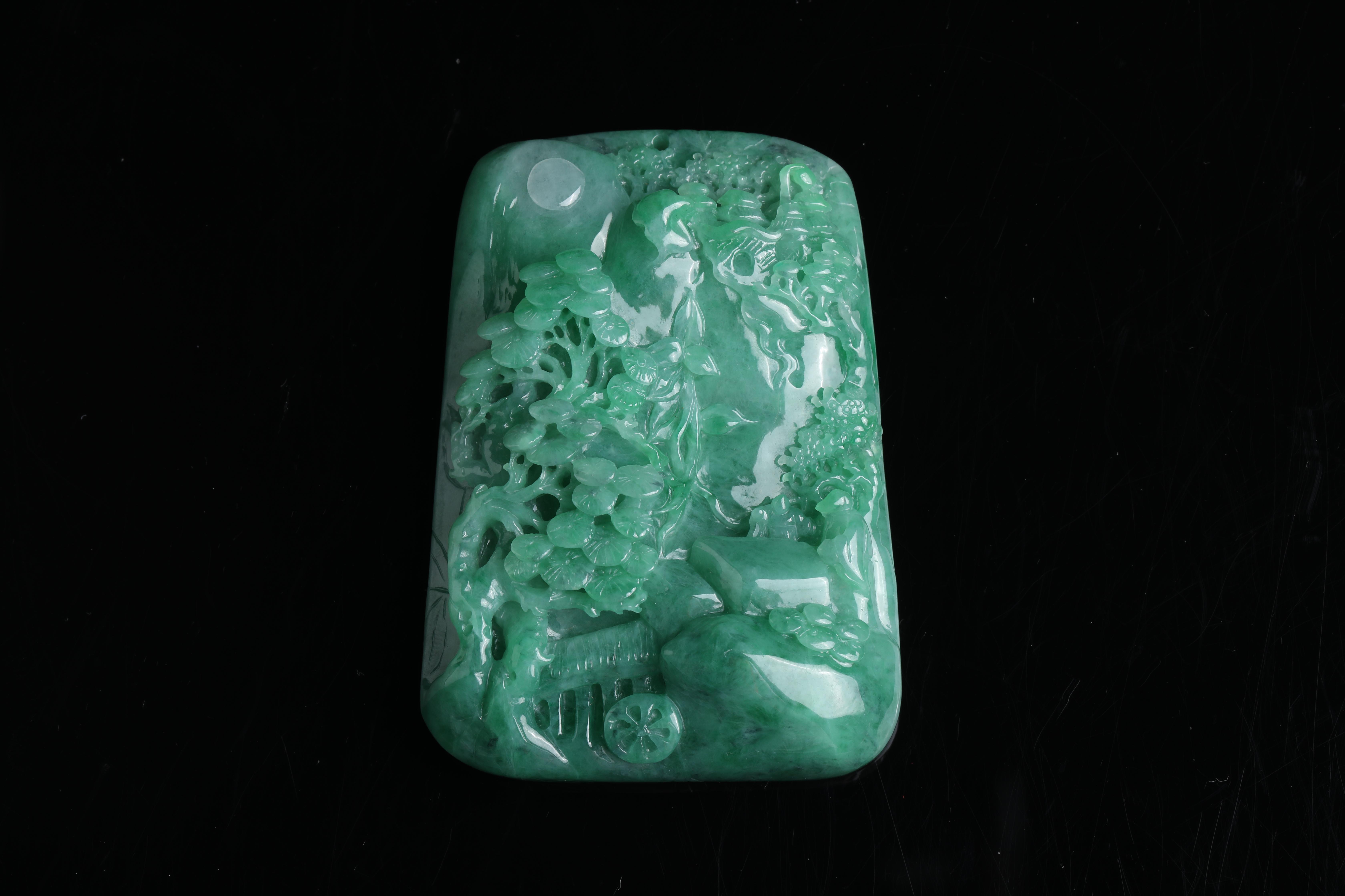 冰黄翡翠价格翡翠价格都是炒作？了解这7点，你才能重新认识翡翠的价值  第6张