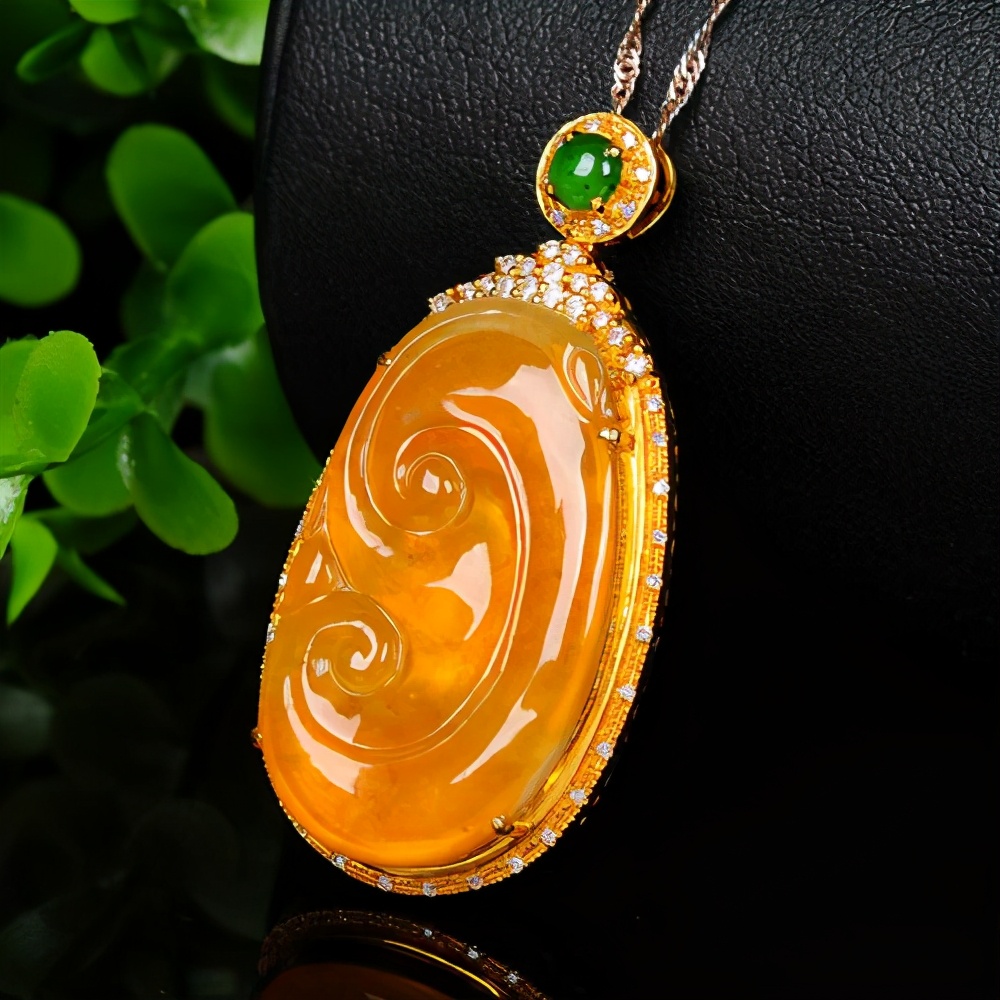 看翡翠的真假，应该从哪里入手？  第2张