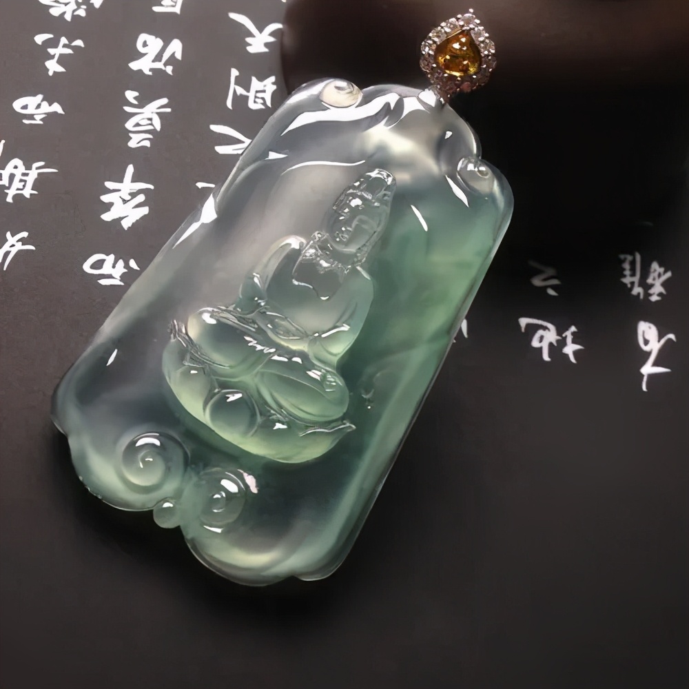 冰糯种翡翠鉴定三十而立，四十而不惑，不同年龄佩戴翡翠也有不同的寓意  第14张