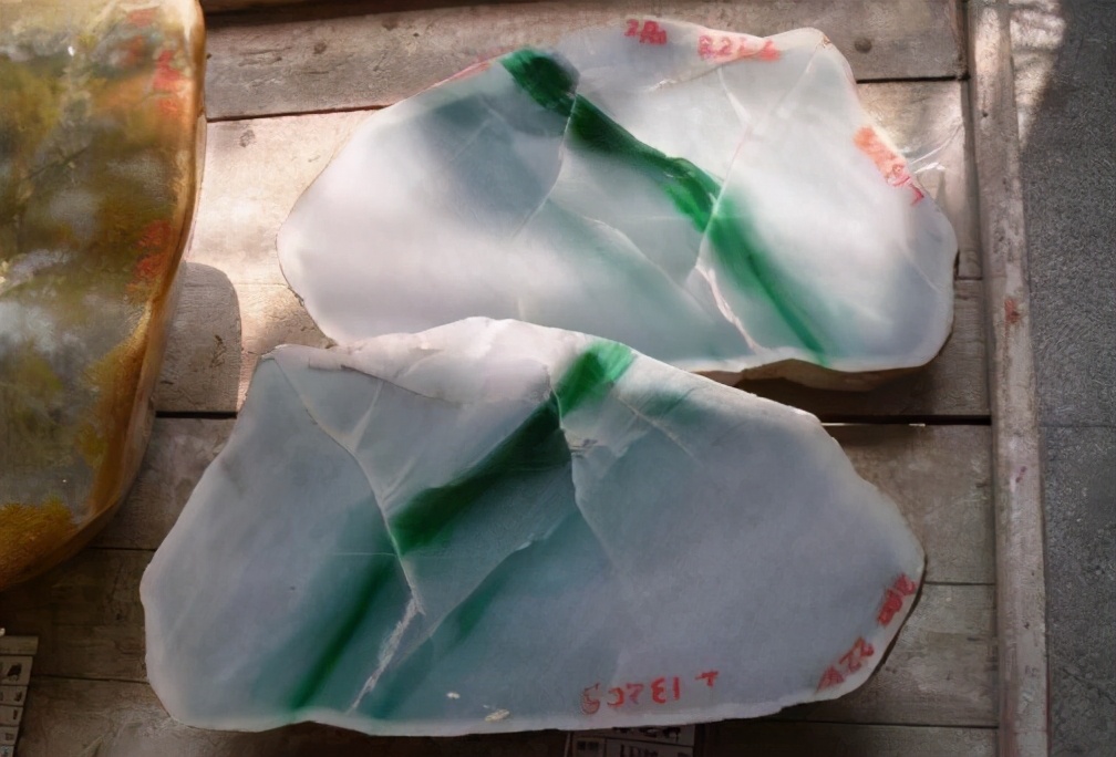 起步过万，张口千万，好料依旧难求，翡翠原石的价格为何越来越贵  第6张