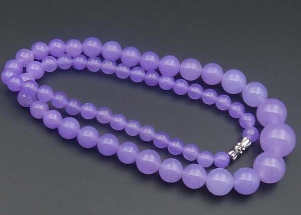 翡翠手镯可以和什么一起戴你有想过紫罗兰翡翠项链的价格如何吗 看后大吃一惊   第2张