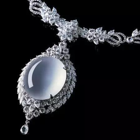 为何翡翠价值可达千万？关键还得看这几点！  第2张