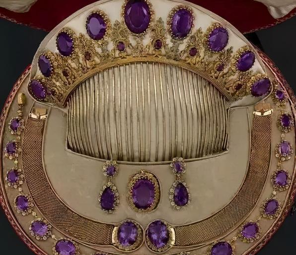 翡翠好卖吗贵族之美，紫水晶最有发言权  第6张