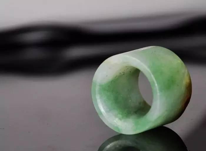 八个小秘诀，教你选翡翠戒指  第7张