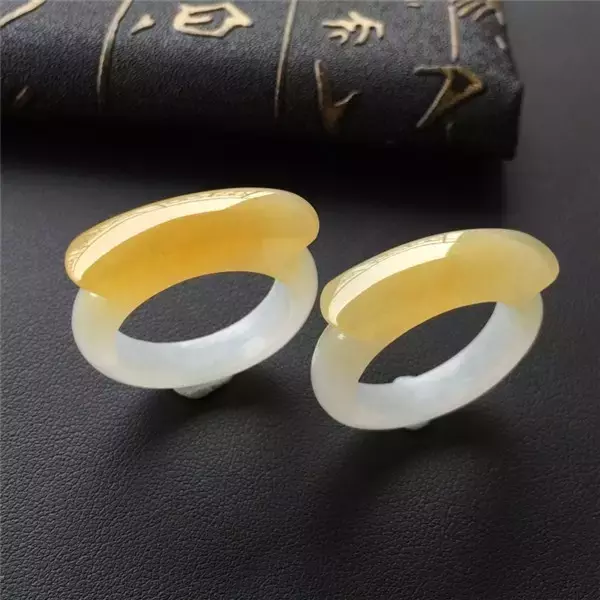 翡翠戒指：多少女人梦寐以求的浪漫一刻！  第3张