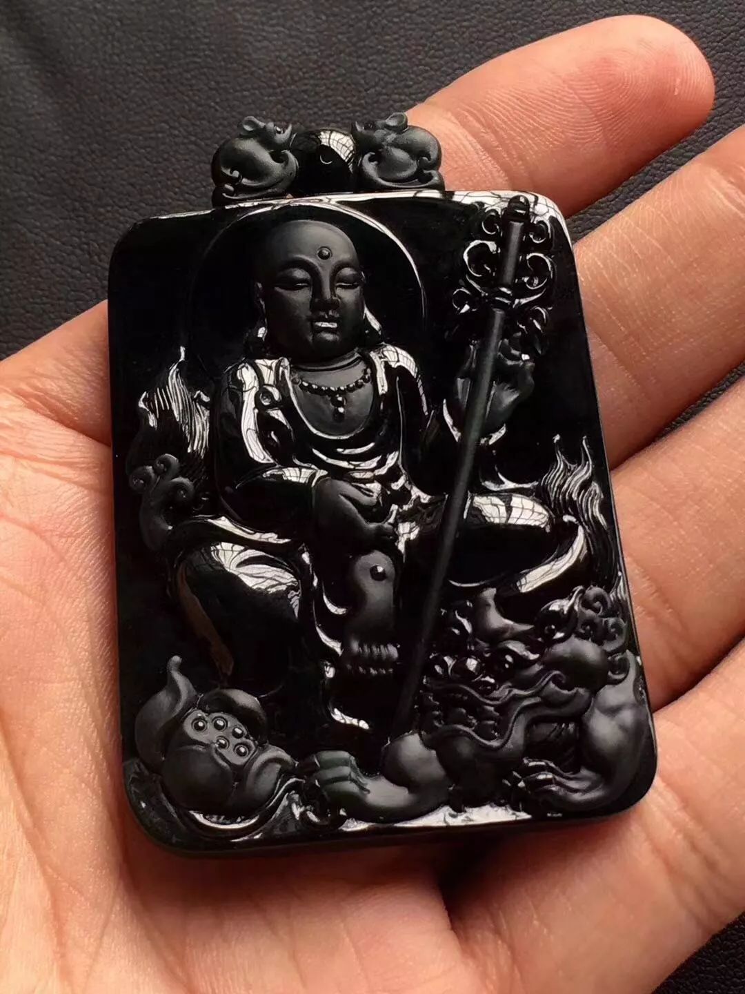 翡翠原石 拍卖 猛料墨翠知识大讲解  第13张