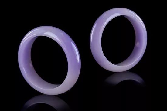 “见光死”的紫罗兰翡翠为何拍出百万高价？  第10张