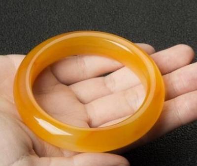 翡翠原石购买技巧黄龙玉如今还值得收藏吗？  第3张