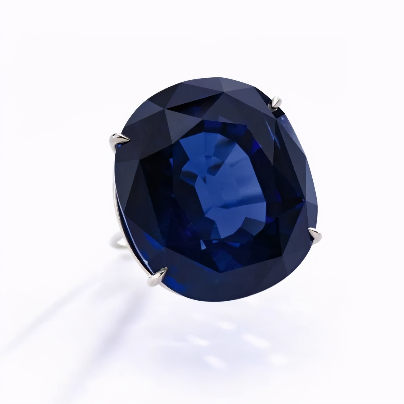 翡翠玉石手镯玉吊坠2020年蓝宝石拍卖TOP10  第16张