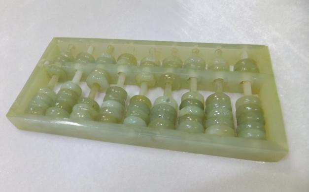 同样是玉，为何你独爱翡翠不爱岫岩  第2张