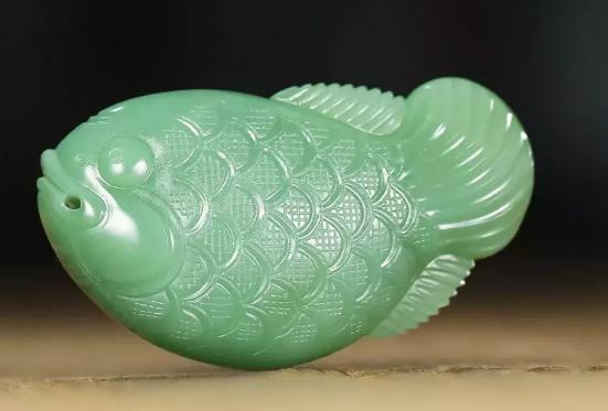 翡翠貔恘吊坠最贵最美的碧玉是哪种呢？  第1张