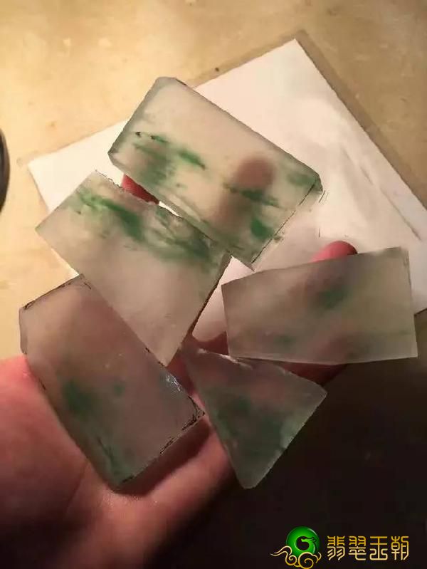 那样的翡翠才算的上绝品冰种翡翠，你这些只有算好！   第5张