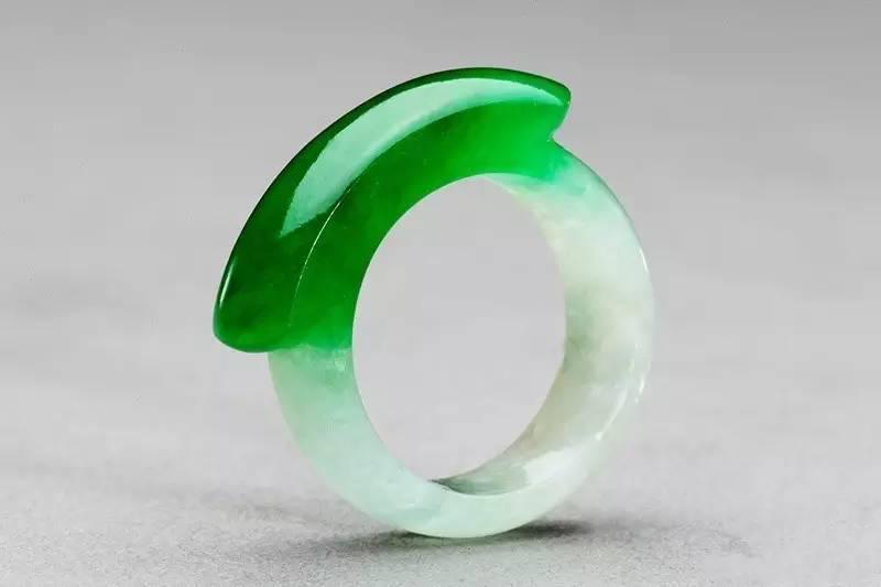 八个小秘诀，教你选翡翠戒指  第8张