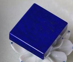 翡翠原石的四大杀手“睹物思天”，雾霾天里的它色相如天——青金石  第1张