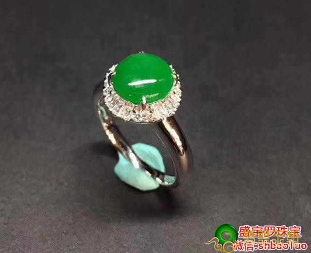 翡翠水滴吊坠a货价格清全绿夹层玻璃翡翠扳指是啥？翡翠扳指如何   第2张