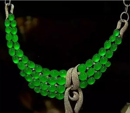 有东方韵味的翡翠项链，时尚而高贵，演绎属于气质女性的独特美感  第6张