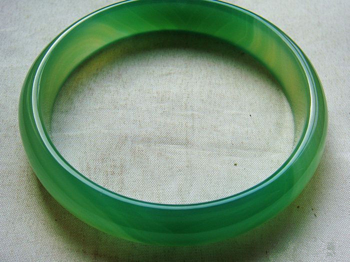 绿玛瑙和真翡翠的区别  第3张