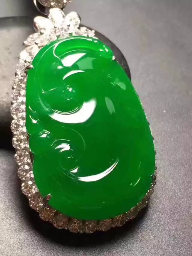 翡翠—收藏界的“高端品”，市场中的“长胜将军”  第13张