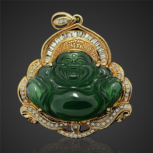 翡翠挂件价格高吗？辨别它是不是A货？这篇文章可以帮到你！   第3张