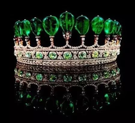 雕花翡翠手镯包邮珠宝界的“五皇一王一后”，高贵奢华  第6张