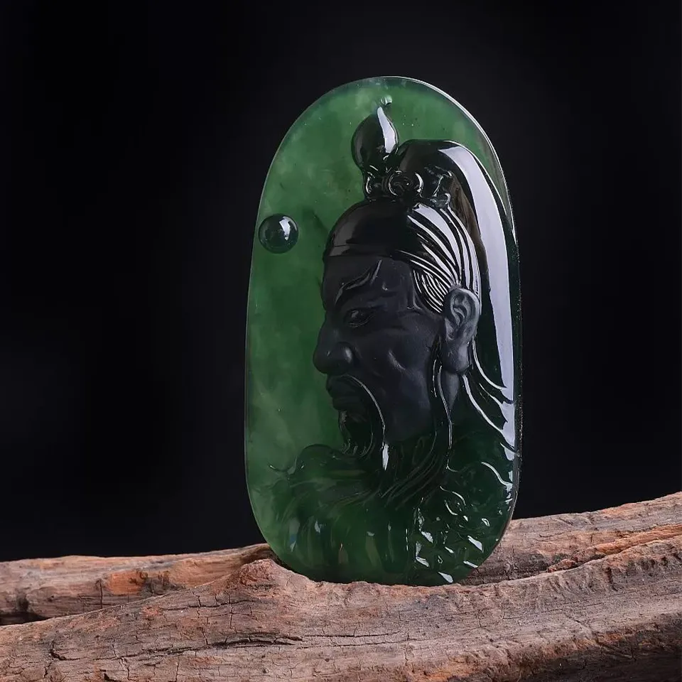 翡翠专柜如何正确挑选墨翠？这里有7个实用小技巧  第5张