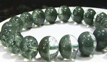 满绿翡翠手镯成批图片把最美的绿水晶送给他吧  第7张