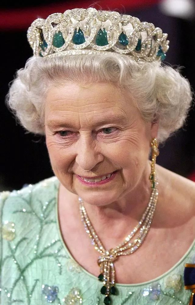 绿色宝石之王：祖母绿，美出天际  第4张