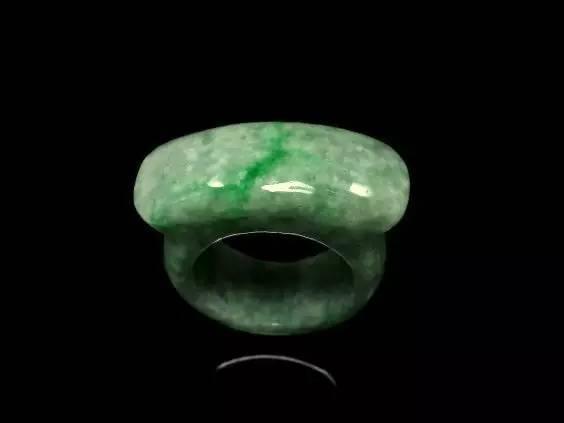 八个小秘诀，教你选翡翠戒指  第6张