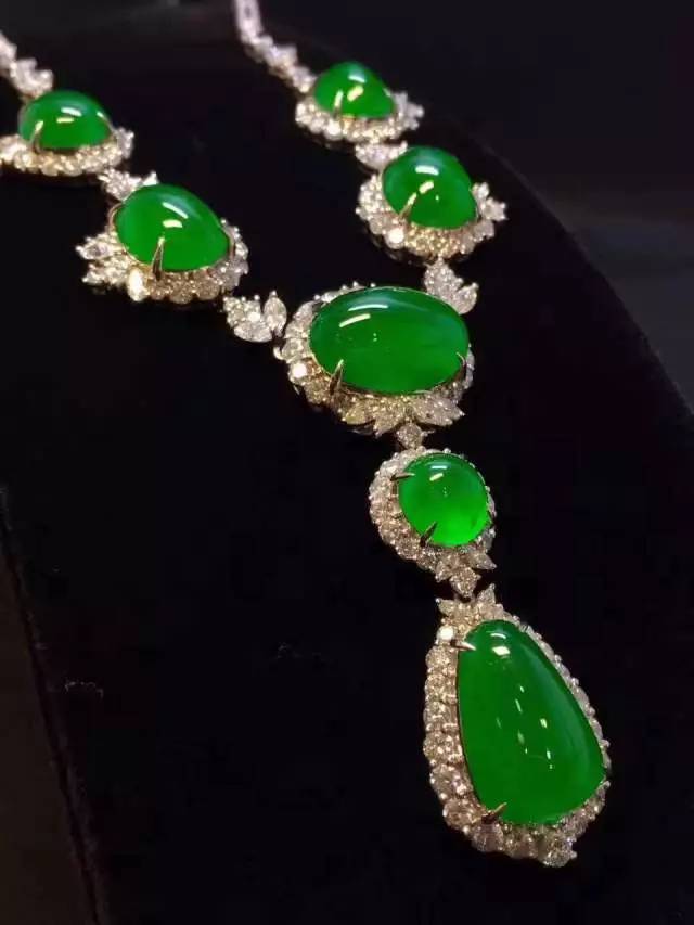 翡翠—收藏界的“高端品”，市场中的“长胜将军”  第12张