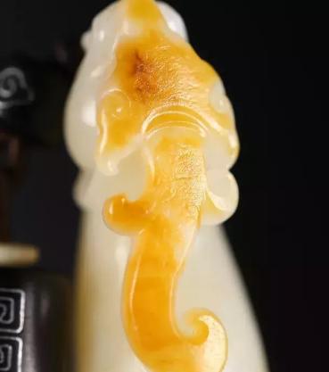 翡翠手镯真假官网那些其貌不扬的“羊脂”和田玉  第15张