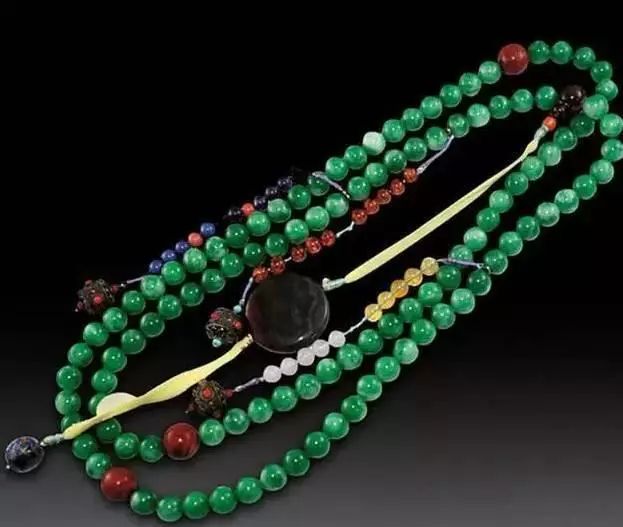 翡翠的价值人们无法低估  第13张