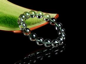 满绿翡翠手镯成批图片把最美的绿水晶送给他吧  第12张