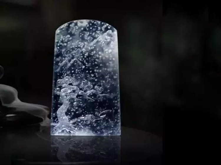 黑色翡翠“乌鸡种”公盘逆袭，是炒作还是黑马？  第7张