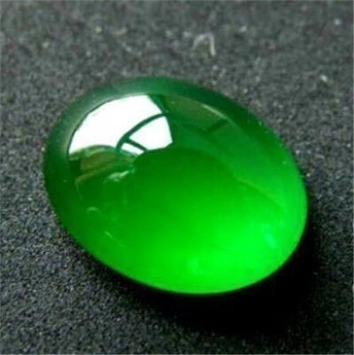 翡翠的价值取决于哪些方面？翡翠爱好者可以参考这8个方面  第2张