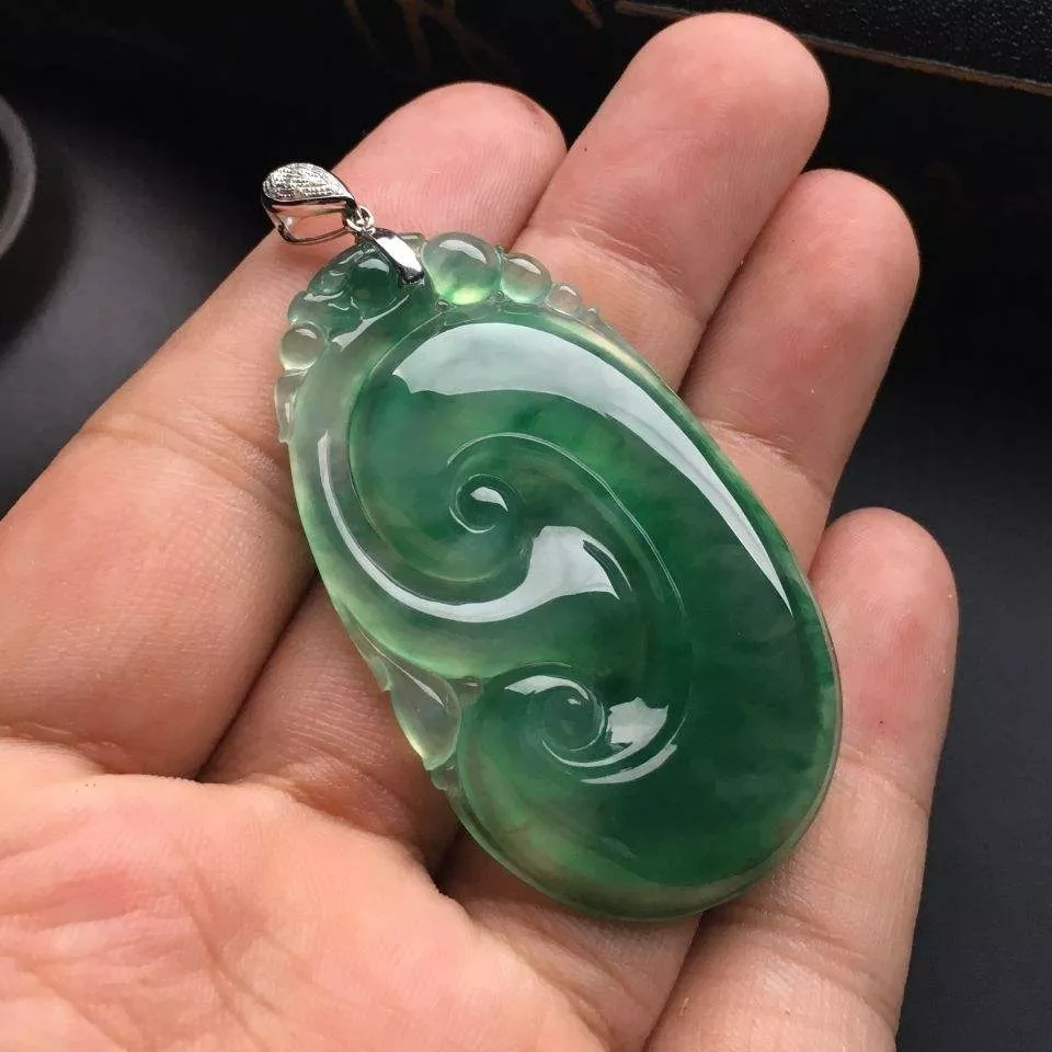 常见翡翠挂件的寓意，看完之后再也不怕买错啦  第9张