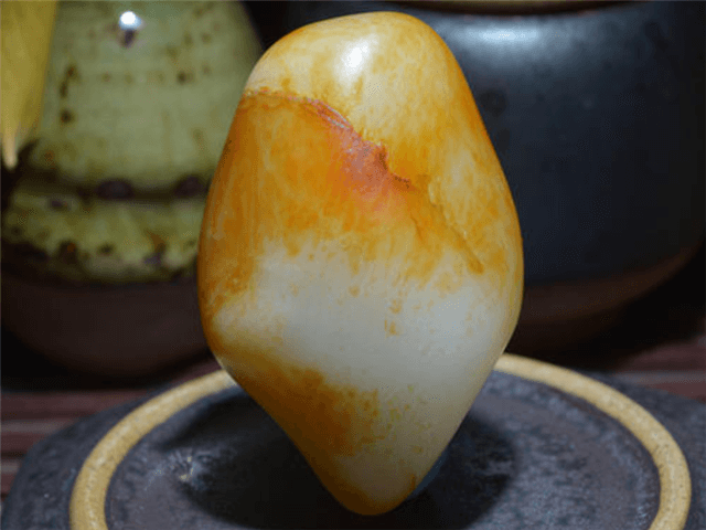 翡翠满绿手镯介绍和田玉里面的白线是什么？这三种是重点怀疑对象！   第3张