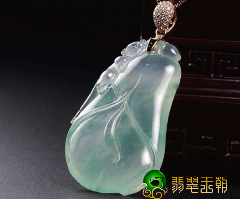 翡翠墨翠翡翠玉石如何评定真伪 行话让你出新招了   第1张