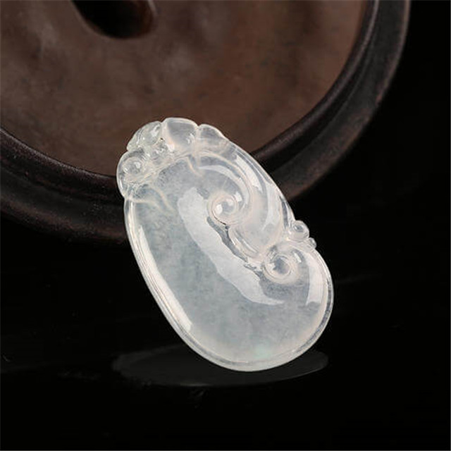 翡翠从原石到成本翡翠玉是怎么形成的？这篇文章都详细列出来了！   第2张