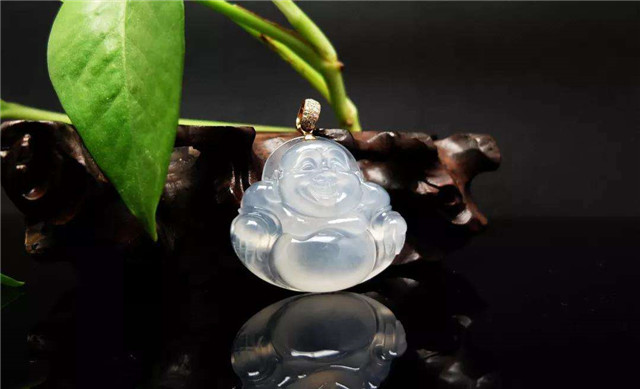 老翡翠戒指图片及价格白冰种翡翠价值高吗？一文为你揭开答案！   第1张