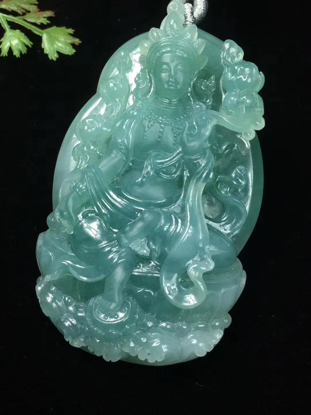 翡翠的颜色与价值到底要如何区分？  第9张