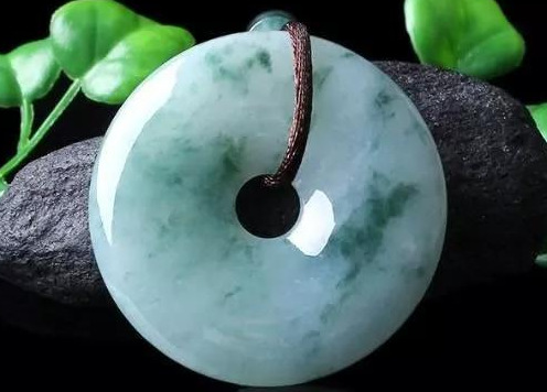 为什么很大程度上来说，翡翠估价是没有意义的？  第9张