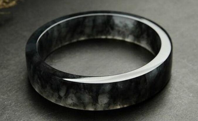 翡翠特殊品种——墨翠、乌鸡种  第4张