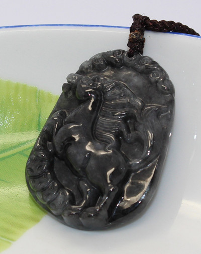 长见识，黑翡翠竟然不是墨翠！  第13张